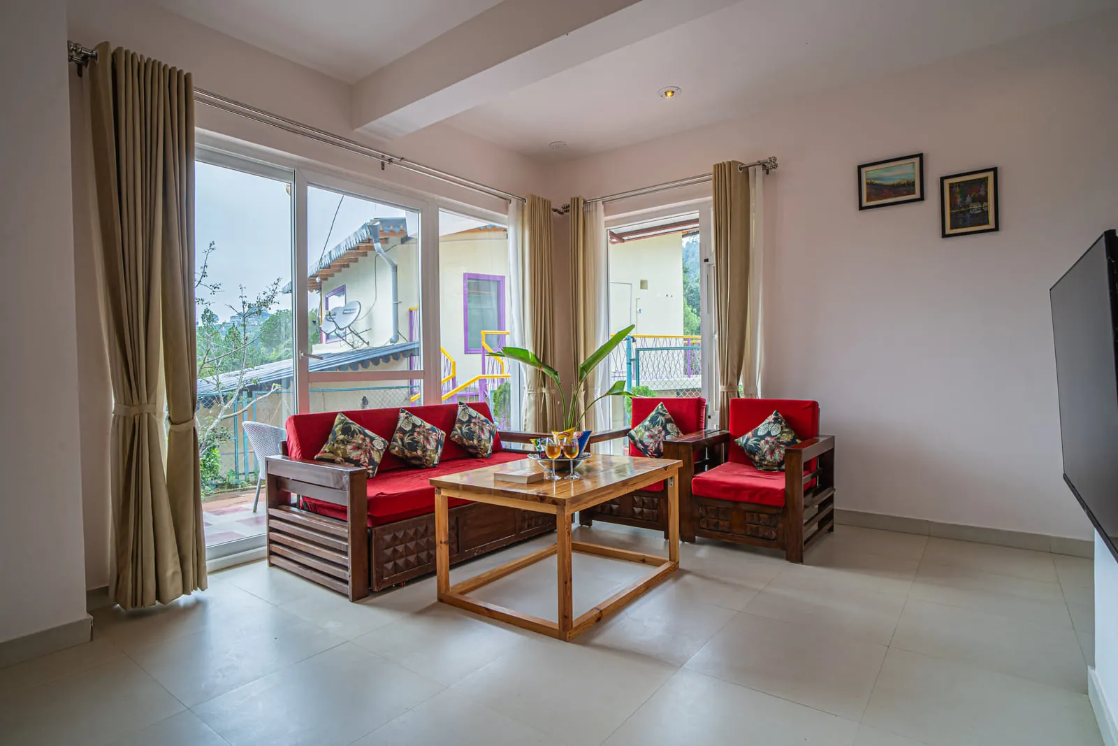 Two Bedroom Suite Valley Facing Thumbnail 5